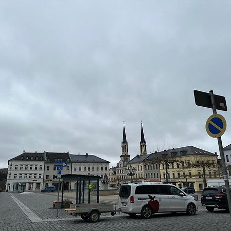 Kleinzimmer Am Markt Oelsnitz Exterior foto